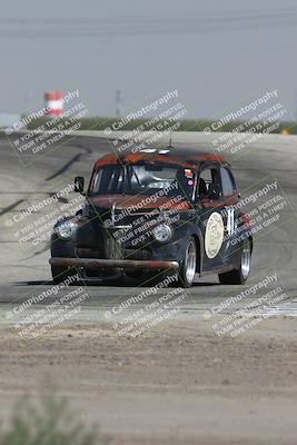 media/Sep-28-2024-24 Hours of Lemons (Sat) [[a8d5ec1683]]/1140am (Outside Grapevine)/